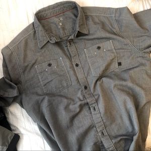 Men’s Mountain Hardwear Shirt